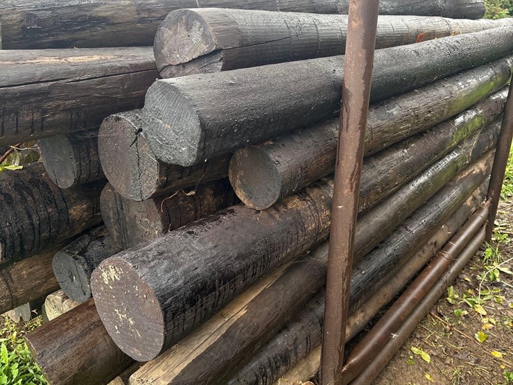 wood-post-and-stand-image-4