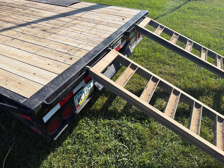 2010-pj-flatbed-image-34