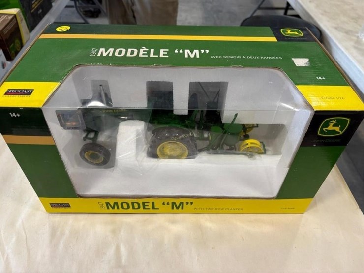 john-deere-m-image-1