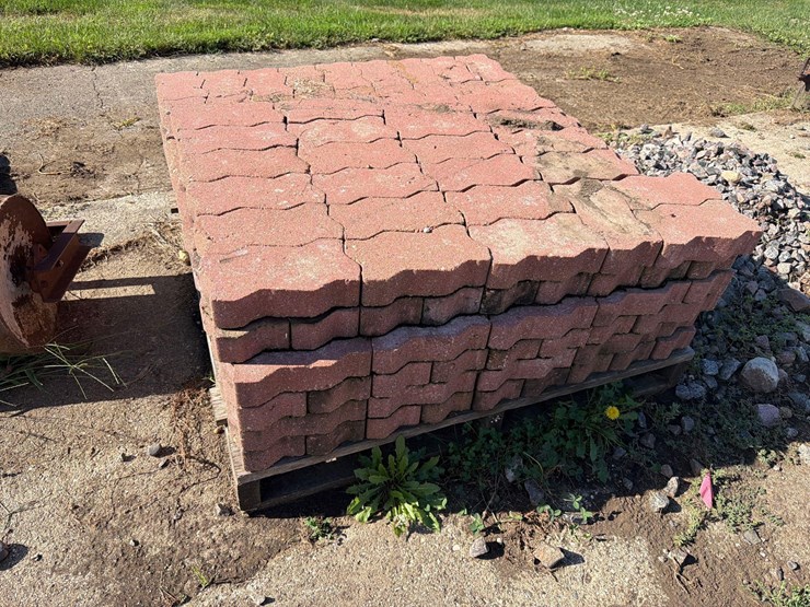 pallet-of-landscape--block-image-3