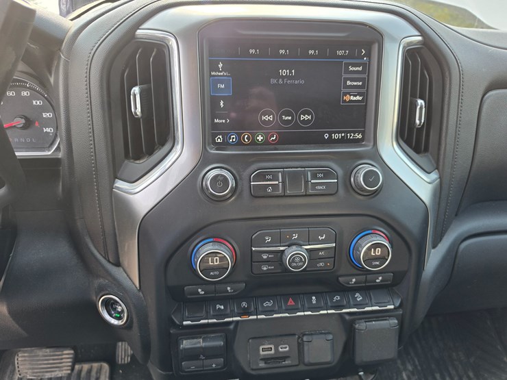 #25311-•-2019-chevrolet-silverado-pickup-truck-image-45