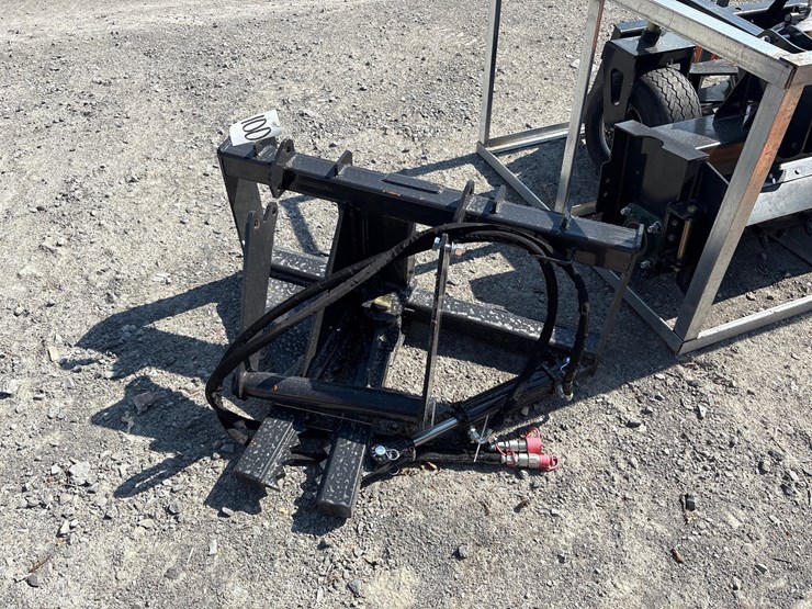 #100-•-skid-steer-tree/post-puller-image-3