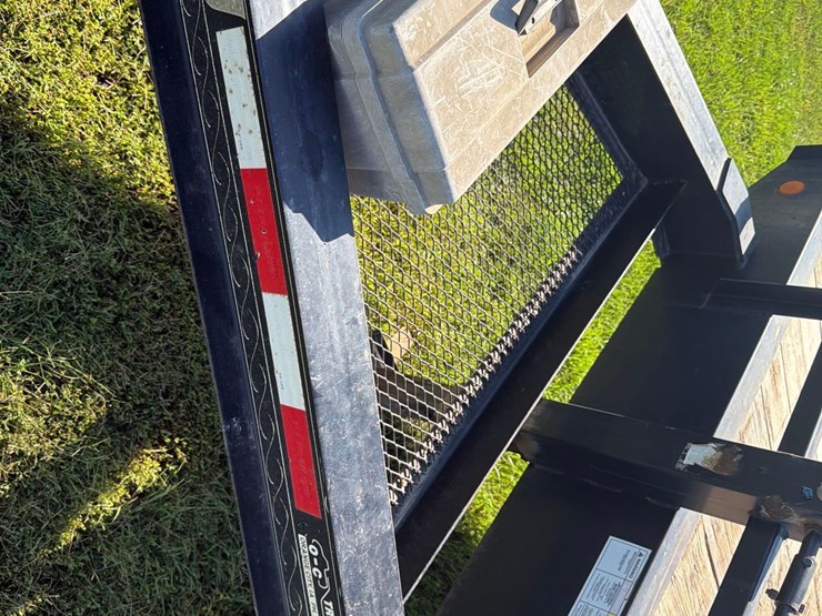 2010-pj-flatbed-image-24