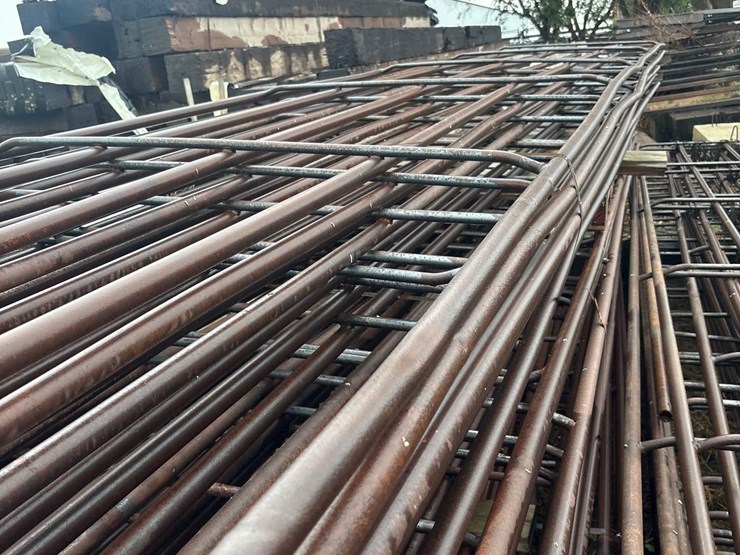 7-steel-fence-panels-image-2