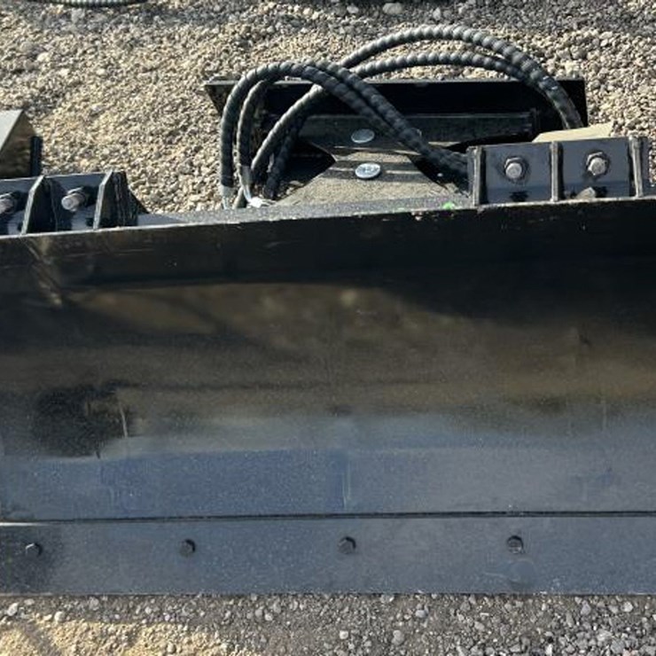 #254 • Mini Skid Steer 39.25" Hydraulic Snow Blade