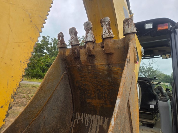 caterpillar-420f-image-72