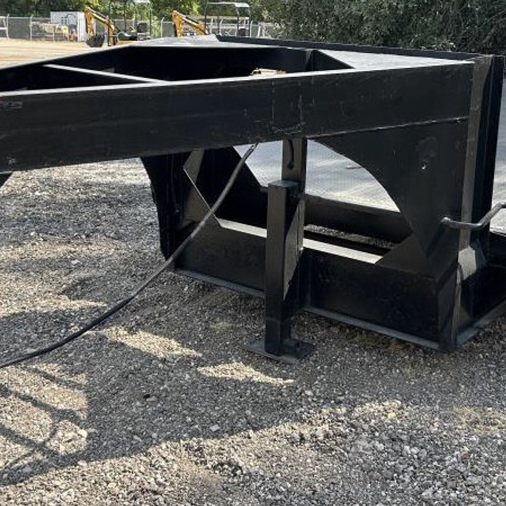 #48 • 16' Homemade Gooseneck Trailer w/ Ramps