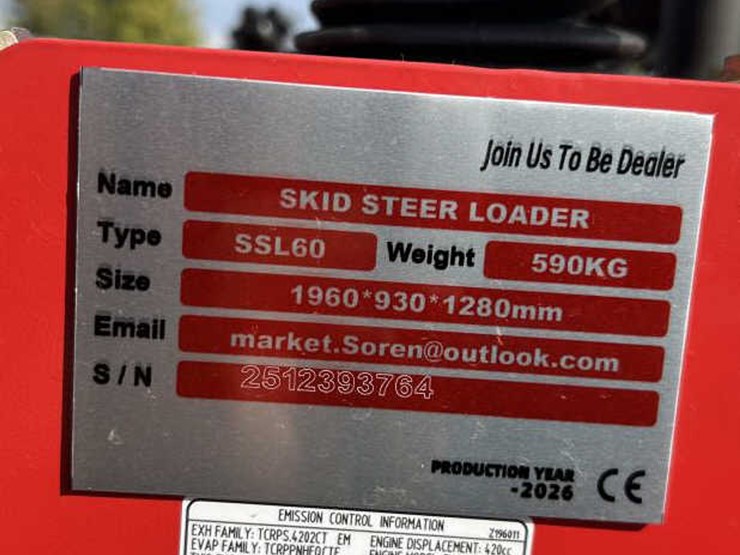#98-•-mini-skid-steer-tracked-loader---ssl60---gas-image-11