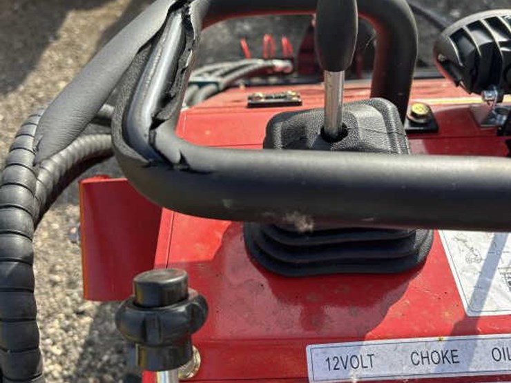 #99-•-mini-skid-steer-tracked-loader---ssl60---gas-image-12