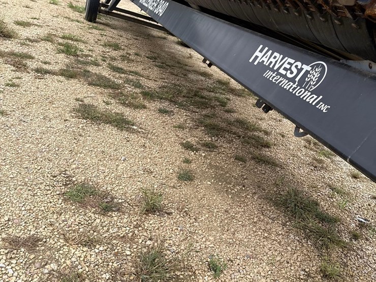harvest-international-challenger-3840-35ft-header-cart-image-12
