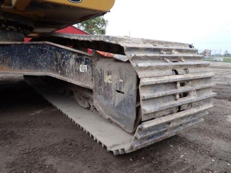 2012-deere-350g-lc-image-34