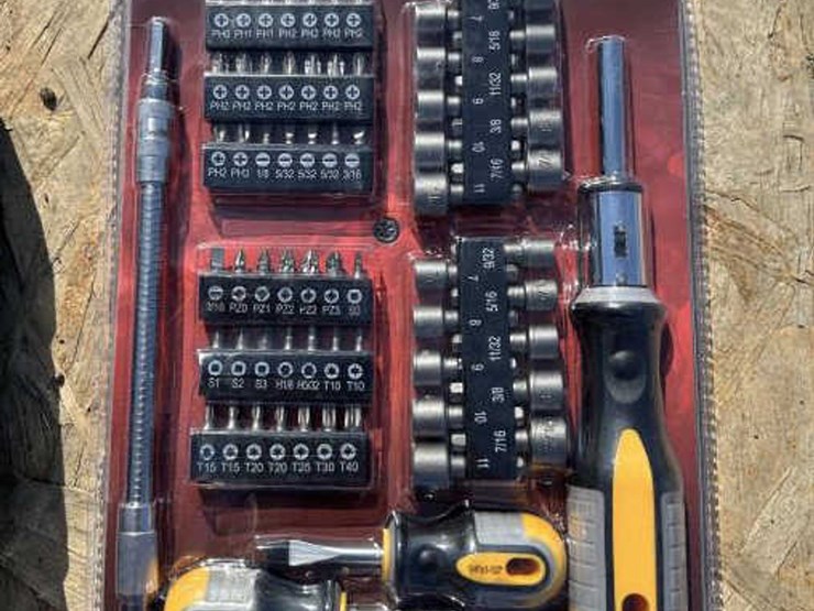 #163-•-ironton-70-pcs-1/4"-drive-socket-set-&-ultrasteel-image-2
