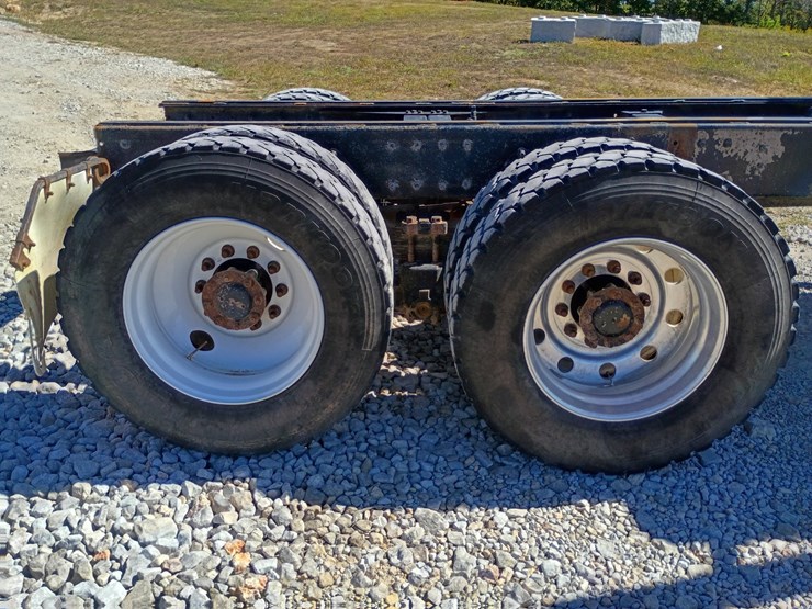 1990-peterbilt-379-image-76