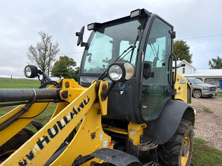 new-holland-w80c-image-22