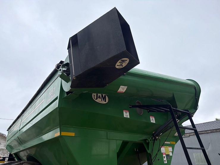 2012-j&m-1051-grain-storm-grain-cart-1-owner-image-20