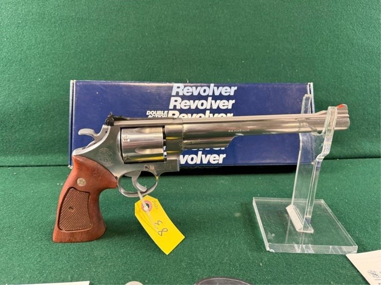 smith-&-wesson-mdl.629-1-44mag-revolver-image-2