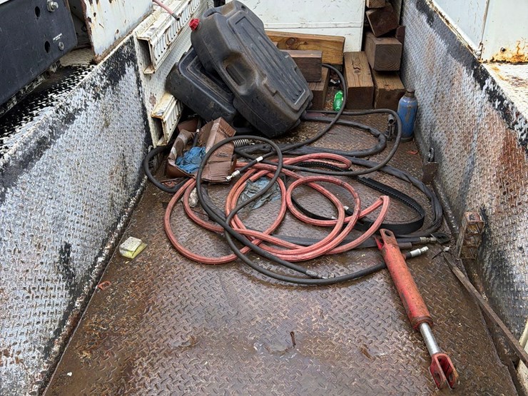 2009-international-durastar-4300-image-37