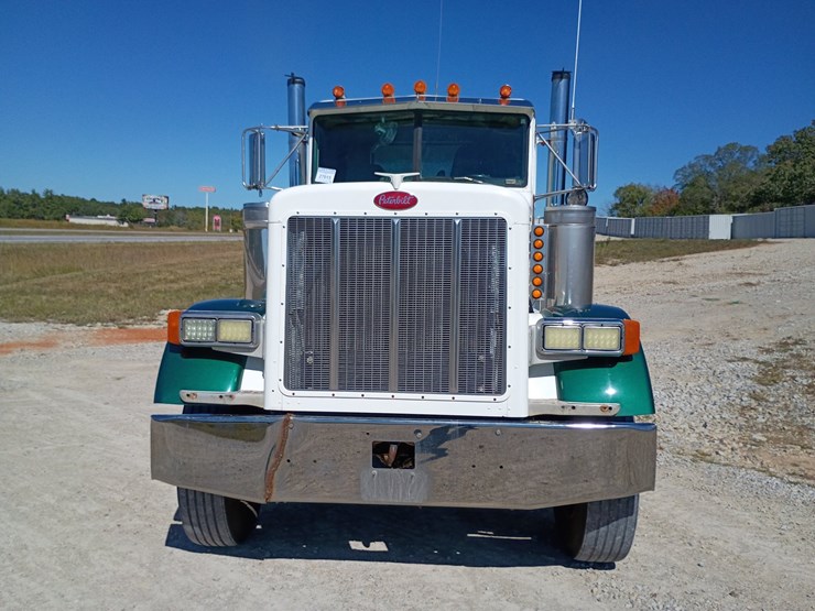 1990-peterbilt-379-image-12
