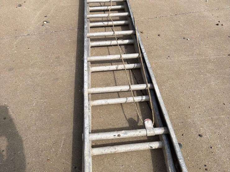 30ft-extension-ladder-image-4