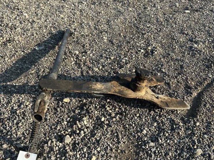#37-•-snap-up-lever-for-trailer-hitch-image-2