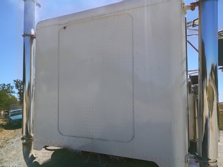 1990-peterbilt-379-image-86