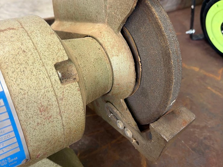 k-t-bench-grinder-image-6