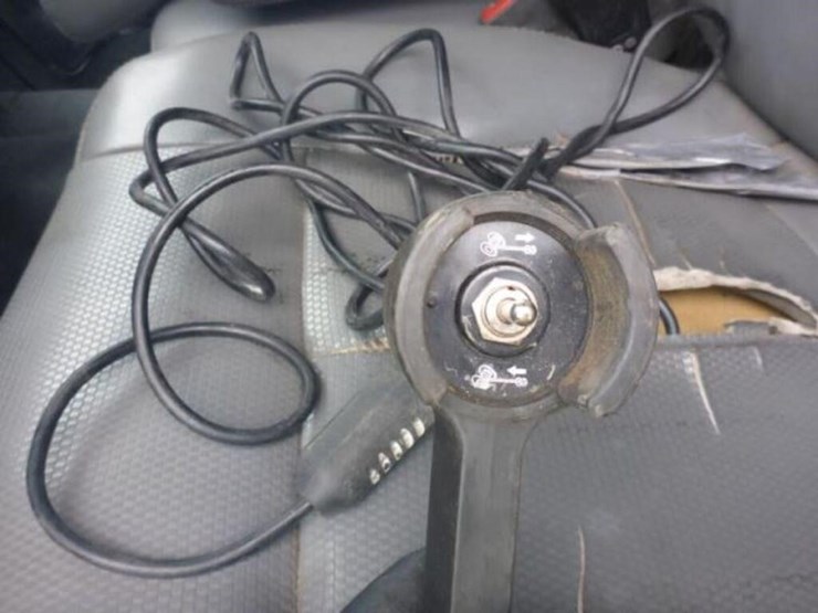 2011-ford-f550-xl-image-54