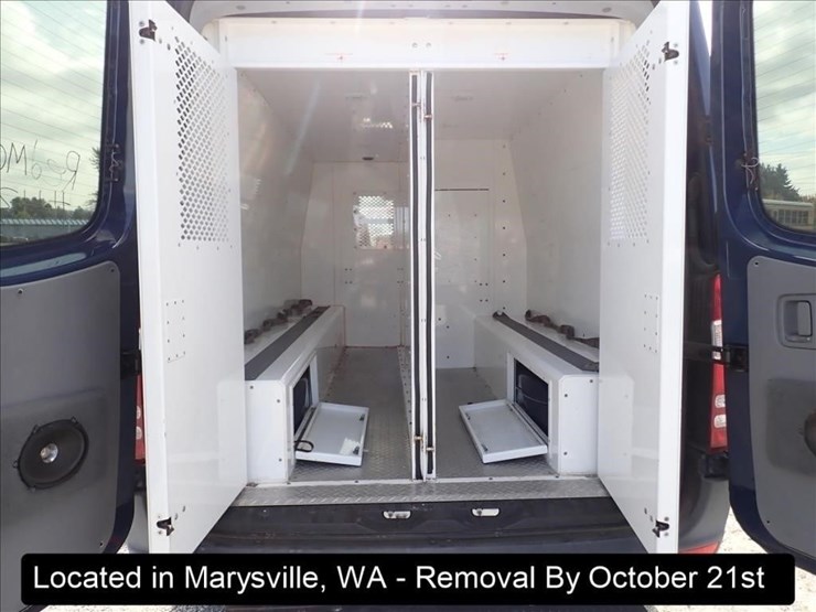 2015-mercedes-benz-sprinter-3500-image-22