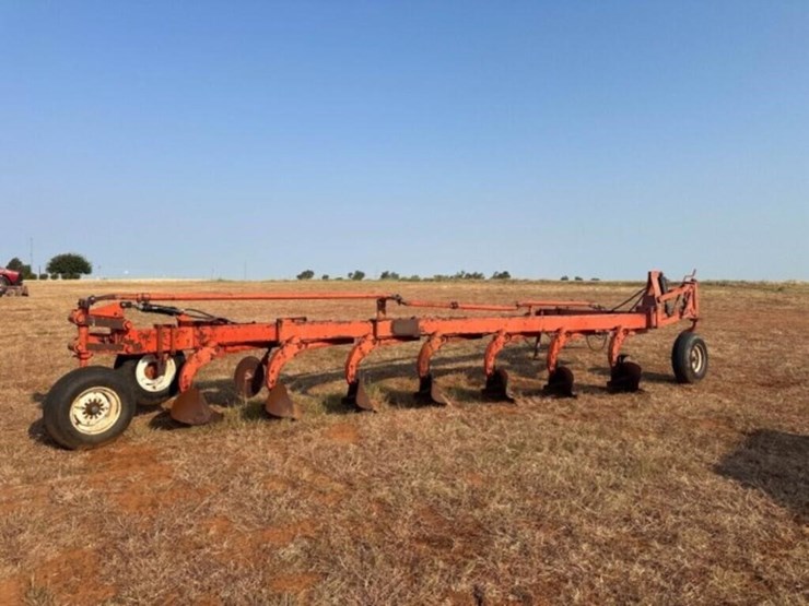 alllis-chalmers-400-7-bottom-plow-image-17