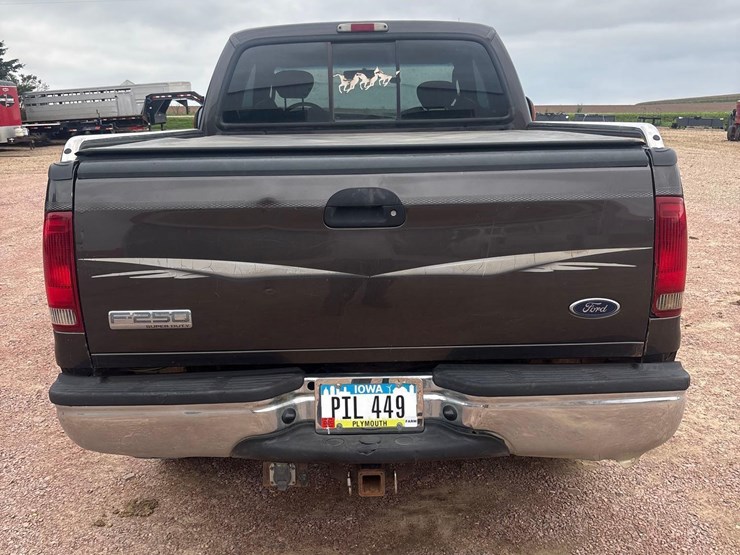 2005-ford-f250-xlt-image-5