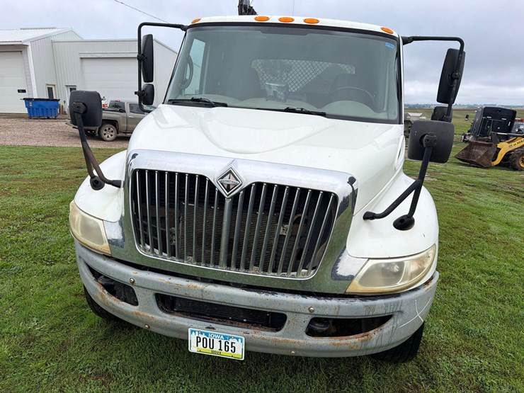 2009-international-durastar-4300-image-77