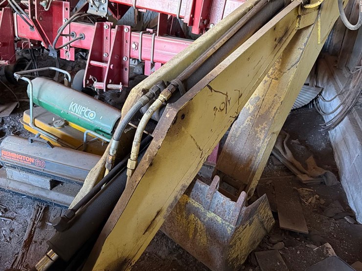 new-holland-lb-11-3pt-backhoe-image-20