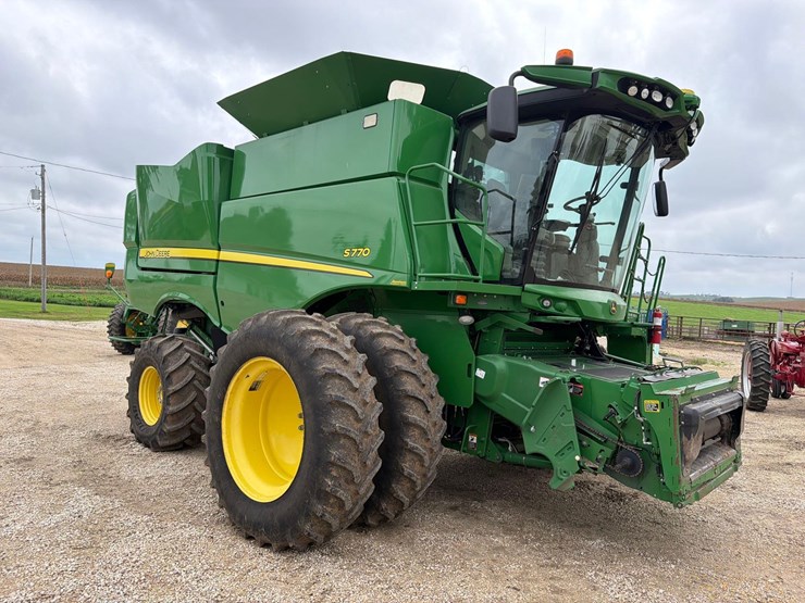 2018-john-deere-s770-image-3