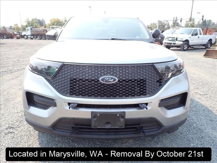 2020-ford-explorer-image-15