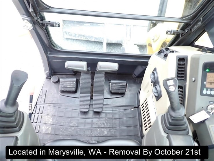 2016-yanmar-vio80-1a-image-16
