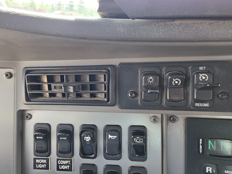 2018-kenworth-t370-image-63