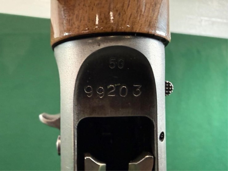 browning-light-twelve-12ga-shotgun-image-18