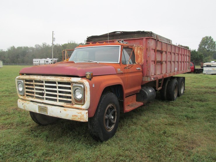 1974-ford-f750-image-1