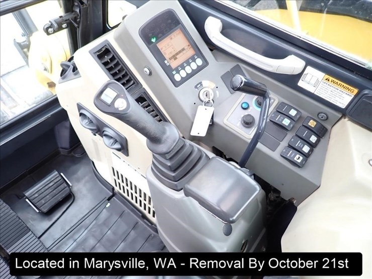 2016-yanmar-vio80-1a-image-34