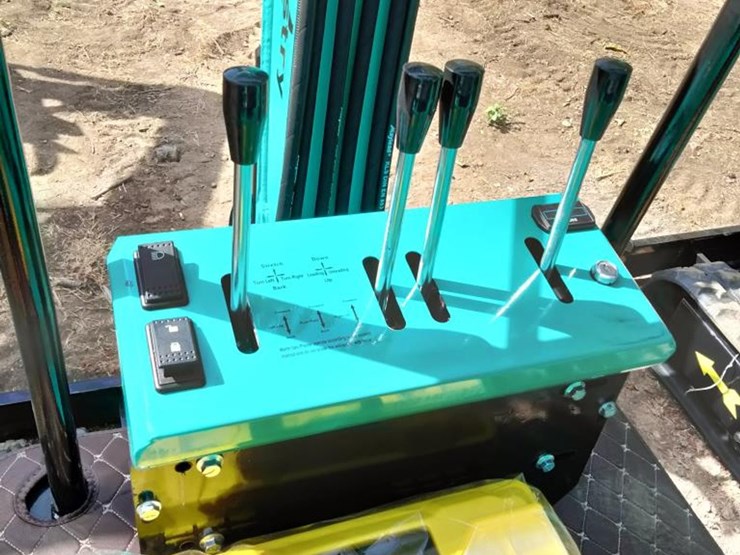 #11-•-cfg-mini-excavator---mh13rx-image-7