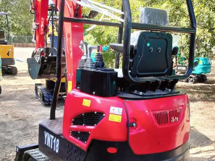 #17-•-yanmar-diesel-mini-excavator---ynt18-image-3