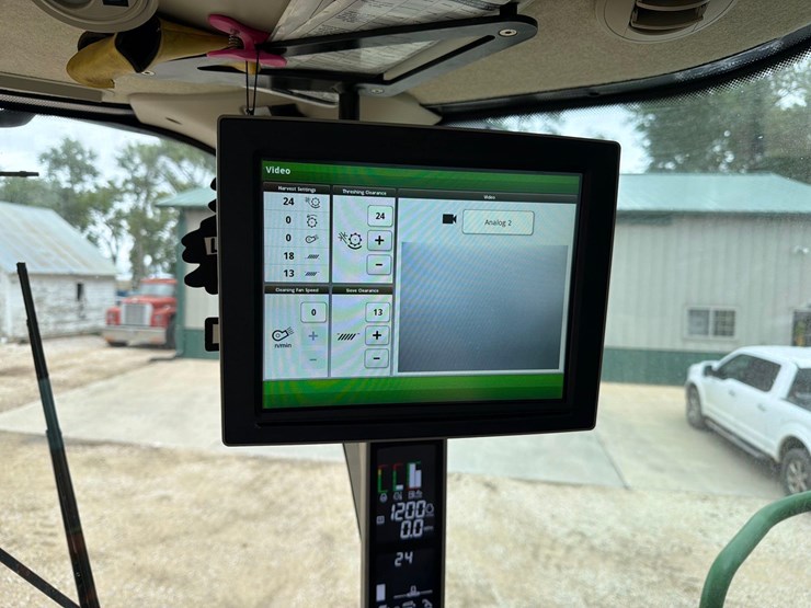 2018-john-deere-s770-image-86