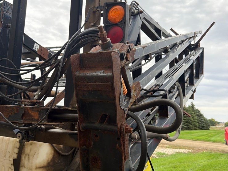 demco-3pt-boom-sprayer-image-9