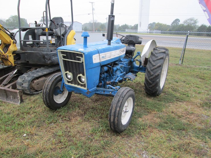 ford-3000-image-1