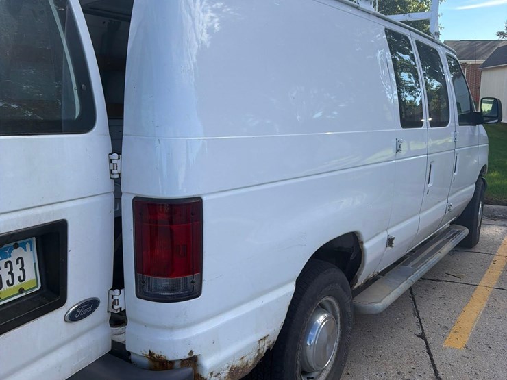 2006-ford-e250-image-20