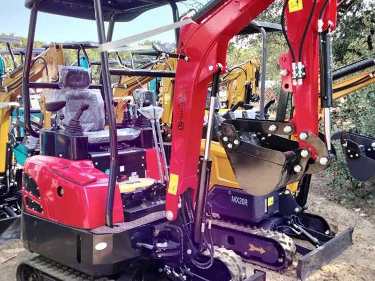 #17-•-yanmar-diesel-mini-excavator---ynt18-image-2