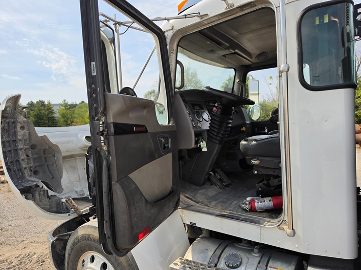 2018-kenworth-t370-image-50