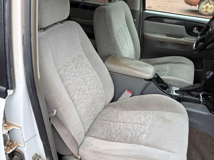 2005-gmc-envoy-image-41
