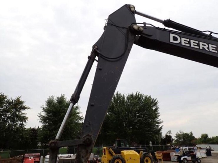 2012-deere-350g-lc-image-26