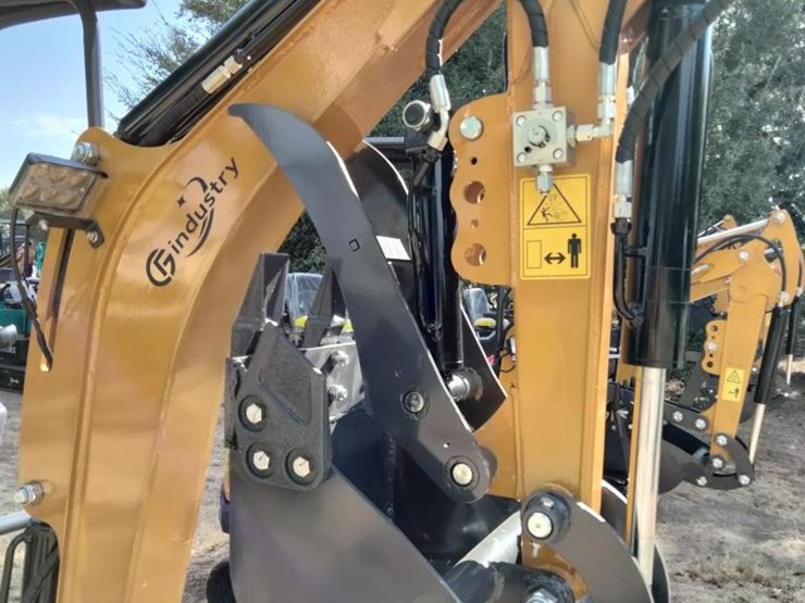#26-•-cfg-mini-excavator---qk20r-image-5